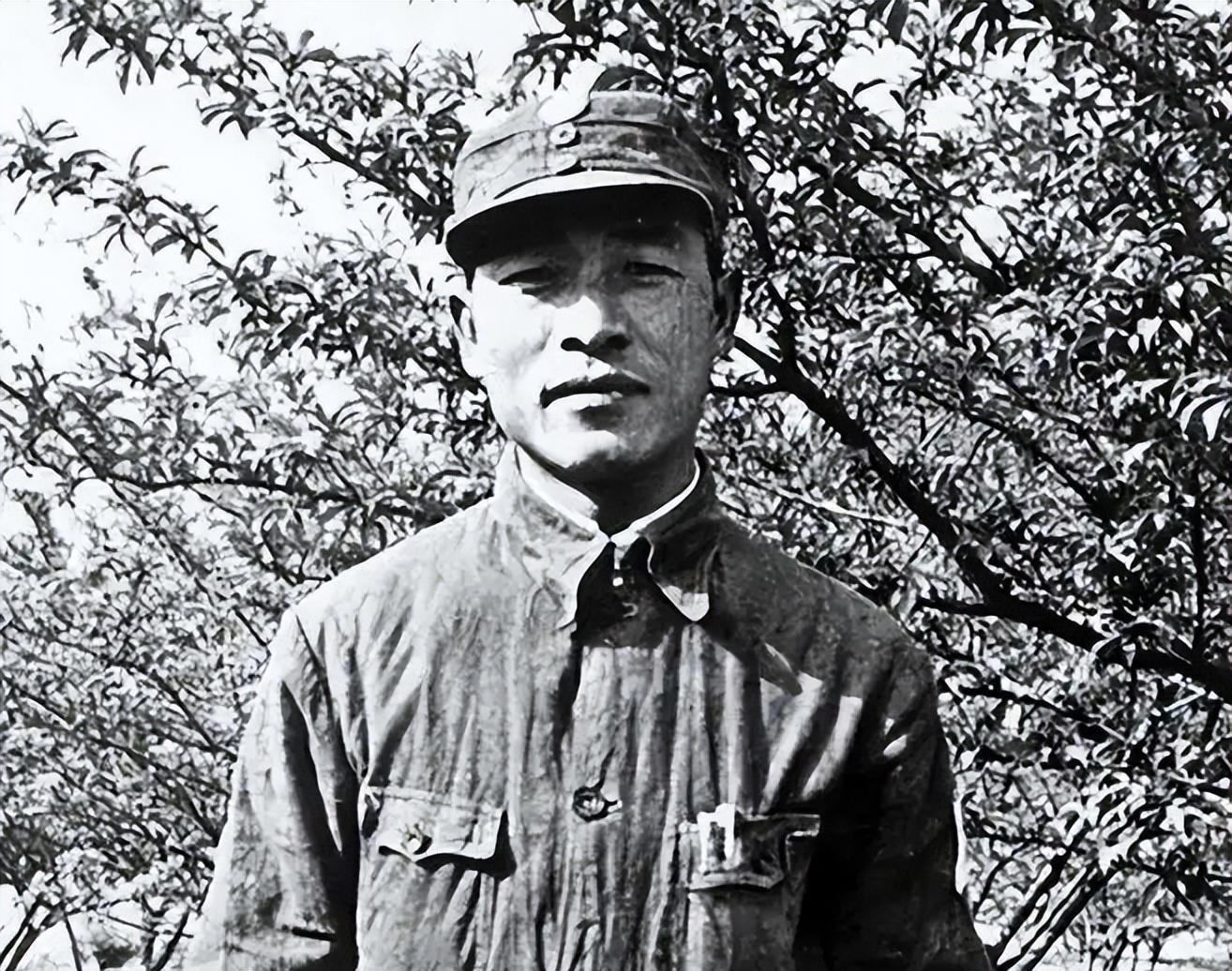 欧冠手机直播-一名强奸犯即被枪决他大声喊话：我知道20年前6名红军惨死的真相